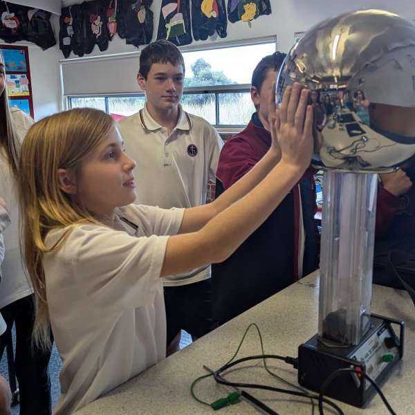 7J students exploring forces